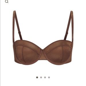 Skims bra